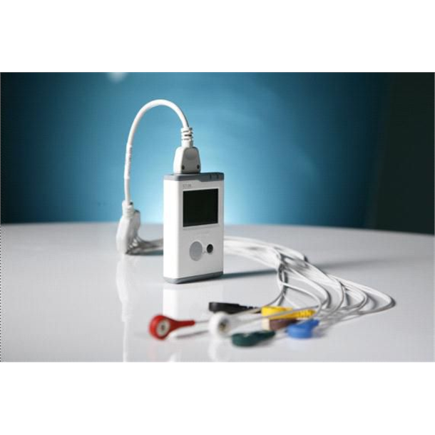 Beneware CardioTrak Holter ECG Unit 24/48hour. 3 Lead, 4GB SD Card, LCD Screen
