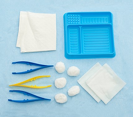 Multigate Medical Basic Dressing Pack with 2 Non-woven Swabs and 5 Non-woven Balls. Single